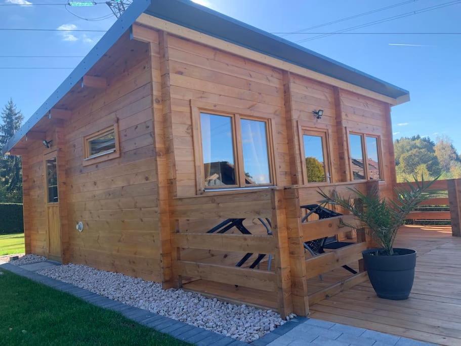Chalet 2 Personnes Avec Jacuzzi Et Piscine Saisonniere Partagee Corcieux エクステリア 写真
